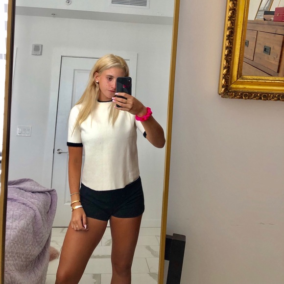 Zara Tops - NWOT Zara knit top Zara Tops - NWOT Zara knit top